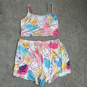 9 😁 Colorful Smiley Face Tank and Shorts Set
